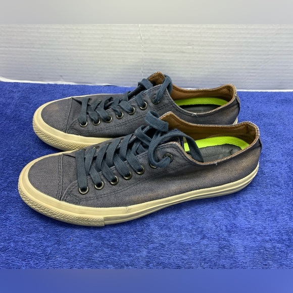 Men's 8.5 Women's 10.5 Navy Blue CONVERSE X JOHN VARVATOS Chuck Taylor II Shoes - Picture 1 of 11